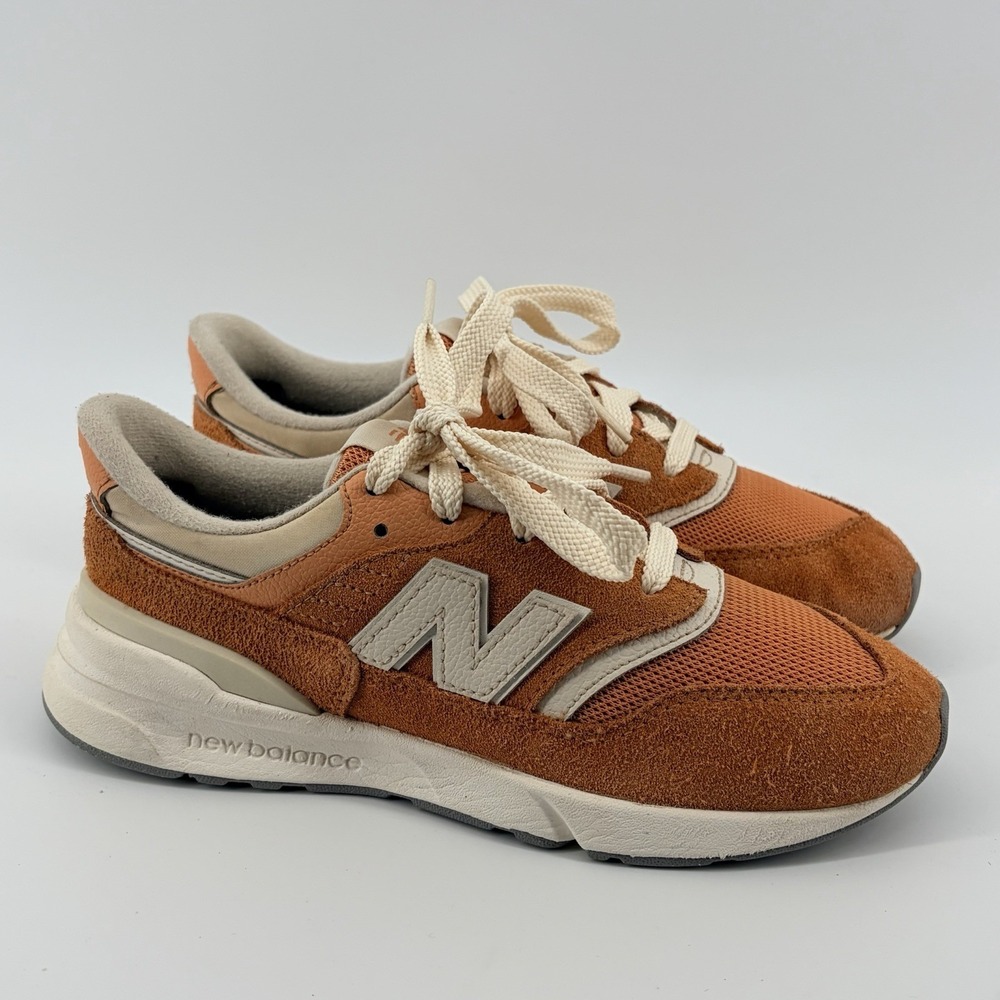New Balance Classics 997H‎ Sneaker Rust/White Size 3M/4.5W